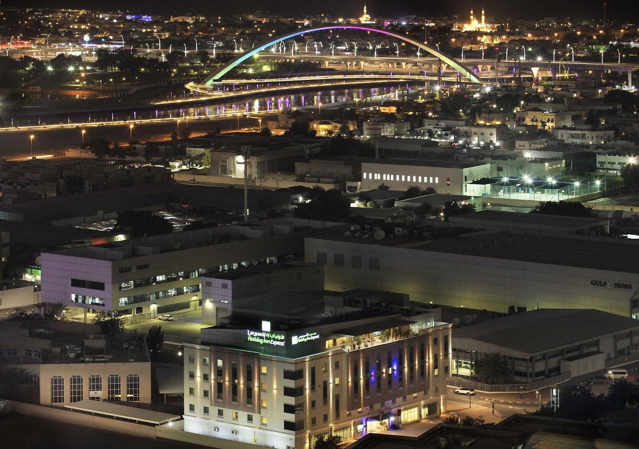 Holiday Inn Express Dubai Safa Park, An Ihg Hotel Bagian luar foto