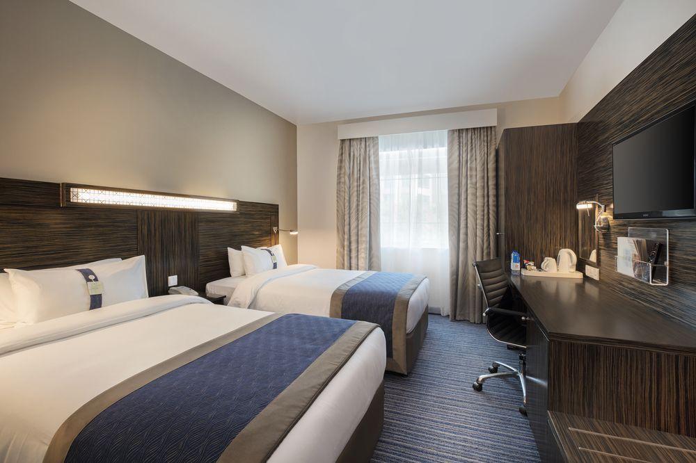 Holiday Inn Express Dubai Safa Park, An Ihg Hotel Bagian luar foto