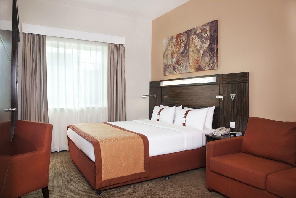 Holiday Inn Express Dubai Safa Park, An Ihg Hotel Bagian luar foto