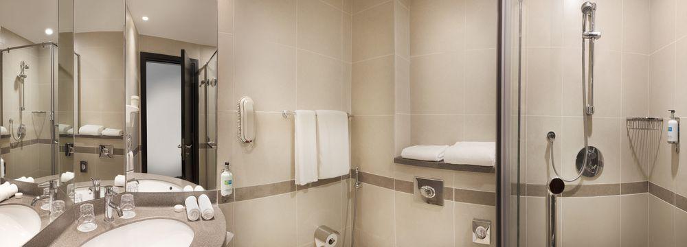Holiday Inn Express Dubai Safa Park, An Ihg Hotel Bagian luar foto