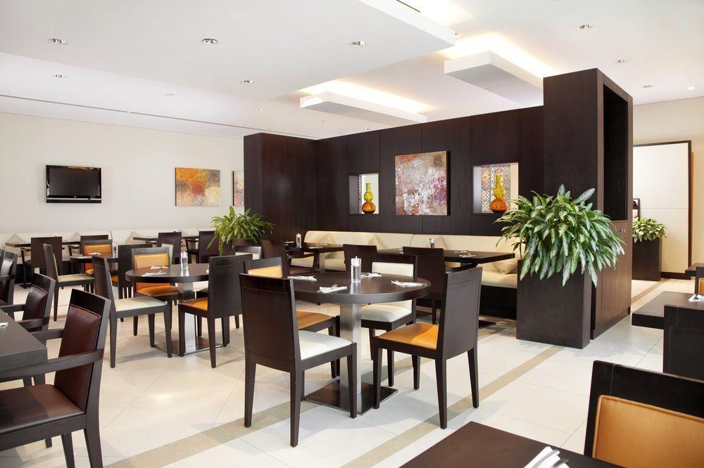 Holiday Inn Express Dubai Safa Park, An Ihg Hotel Bagian luar foto